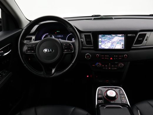 Kia e-Niro EXECUTIVELINE 64 kWh + STOELVENTILATIE | JBL | APPLE CARPLAY | LEDER | STUURVERWARMING ActivLease financial lease