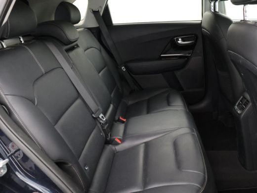 Kia Niro 1.6 GDi HYBRID EXECUTIVELINE AUT. + TREKHAAK | STOELVENTILATIE | JBL | LEDER | STUURVERW. ActivLease financial lease