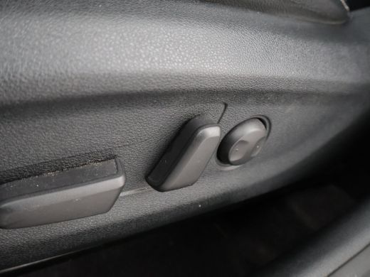 Kia Niro 1.6 GDi HYBRID EXECUTIVELINE AUT. + TREKHAAK | STOELVENTILATIE | JBL | LEDER | STUURVERW. ActivLease financial lease
