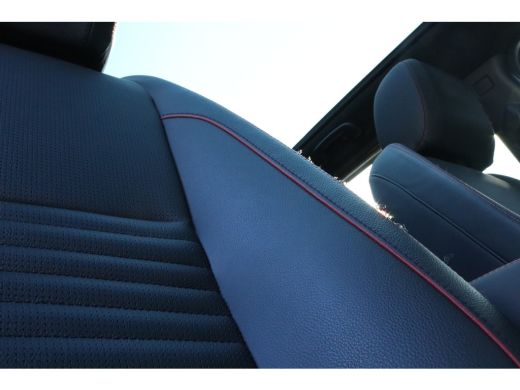 Land Rover Discovery Sport P300e 1.5 R-Dynamic HSE | Adaptieve Cruise | Pano | Stoelventilatie | Meridian Audio | Leder | Na... ActivLease financial lease