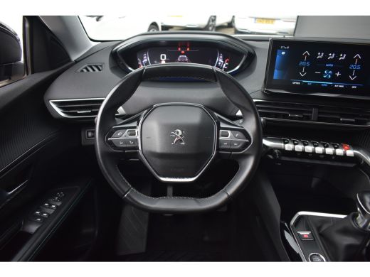 Peugeot 5008 1.2 PureTech Allure | Afn. Trekhaak | 7 Zits! | Navigatie | Achteruitrijcamera | Keyless Start | ... ActivLease financial lease