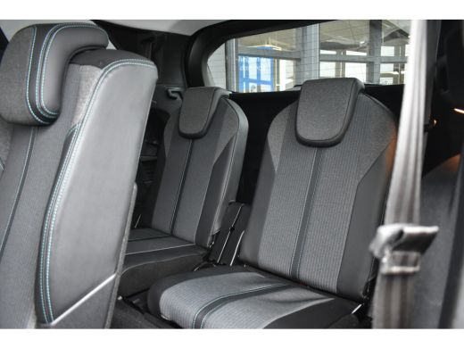 Peugeot 5008 1.2 PureTech Allure | Afn. Trekhaak | 7 Zits! | Navigatie | Achteruitrijcamera | Keyless Start | ... ActivLease financial lease