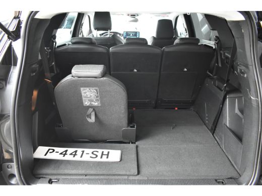 Peugeot 5008 1.2 PureTech Allure | Afn. Trekhaak | 7 Zits! | Navigatie | Achteruitrijcamera | Keyless Start | ... ActivLease financial lease