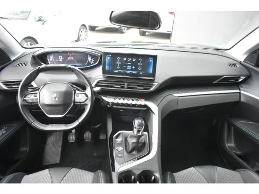 Peugeot 5008 1.2 PureTech Allure | Afn. Trekhaak | 7 Zits! | Navigatie | Achteruitrijcamera | Keyless Start | ... ActivLease financial lease