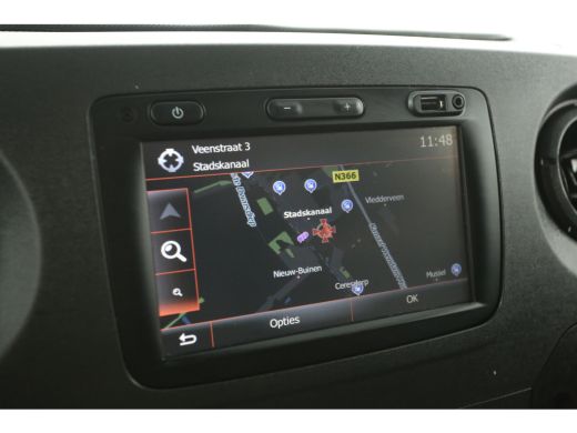 Renault Master T35 2.3 dCi L2H2 Airco Camera Cruise Navigatie PDC 3 Persoons Elektrpakket Trekhaak ActivLease financial lease