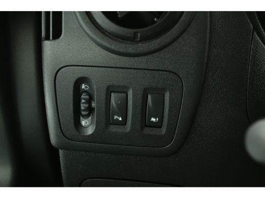Renault Master T35 2.3 dCi L2H2 Airco Camera Cruise Navigatie PDC 3 Persoons Elektrpakket Trekhaak ActivLease financial lease