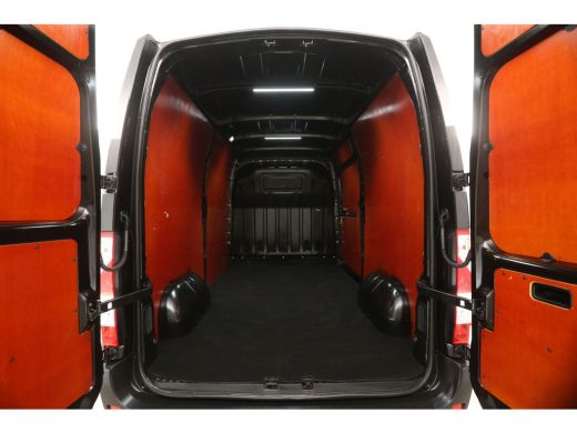 Renault Master T35 2.3 dCi L2H2 Airco Camera Cruise Navigatie PDC 3 Persoons Elektrpakket Trekhaak ActivLease financial lease