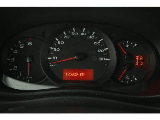 Renault Master T35 2.3 dCi L3H2 146PK Airco Cruise Navigatie PDC 3 Persoons Imperiaal Trekhaak ActivLease financial lease