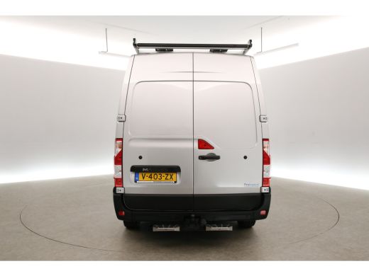 Renault Master T35 2.3 dCi L3H2 146PK Airco Cruise Navigatie PDC 3 Persoons Imperiaal Trekhaak ActivLease financial lease