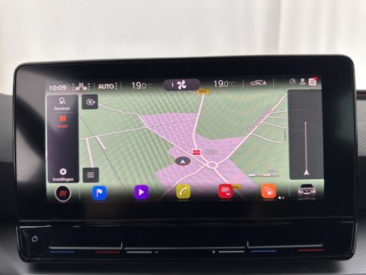 Seat Leon 1.5 eTSI FR Launch Edition Aut. *FULL-LED | DIGI-COCKPIT | NAVI-FULLMAP | SPORT-SEATS | HEATED-SE... ActivLease financial lease