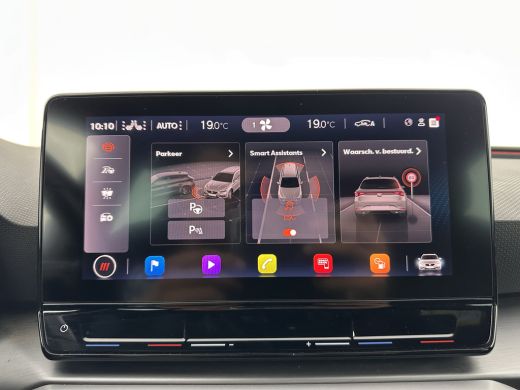 Seat Leon 1.5 eTSI FR Launch Edition Aut. *FULL-LED | DIGI-COCKPIT | NAVI-FULLMAP | SPORT-SEATS | HEATED-SE... ActivLease financial lease