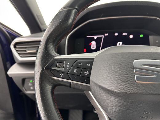 Seat Leon 1.5 eTSI FR Launch Edition Aut. *FULL-LED | DIGI-COCKPIT | NAVI-FULLMAP | SPORT-SEATS | HEATED-SE... ActivLease financial lease