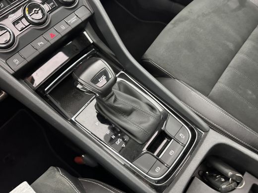 Skoda Karoq 1.5 TSI ACT Business Edition Aut. *PANO | LEATHER-ALCANTARA  | FULL-LED | NAVI-FULLMAP | KEYLESS ... ActivLease financial lease