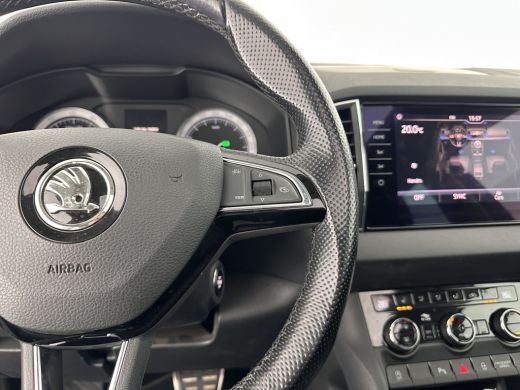 Skoda Karoq 1.5 TSI ACT Business Edition Aut. *PANO | LEATHER-ALCANTARA  | FULL-LED | NAVI-FULLMAP | KEYLESS ... ActivLease financial lease