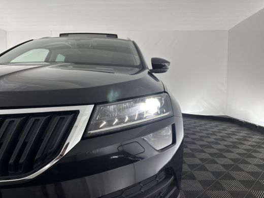 Skoda Karoq 1.5 TSI ACT Business Edition Aut. *PANO | LEATHER-ALCANTARA  | FULL-LED | NAVI-FULLMAP | KEYLESS ... ActivLease financial lease