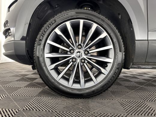 Skoda Karoq 1.5 TSI ACT Business Edition Aut. *PANO | LEATHER-ALCANTARA  | FULL-LED | NAVI-FULLMAP | KEYLESS ... ActivLease financial lease