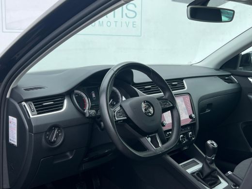 Skoda Octavia Combi 1.0 TSI Greentech Business Edition TREKHAAK | STOELVERWARMING | NAVI ActivLease financial lease