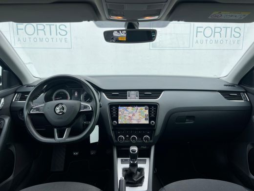 Skoda Octavia Combi 1.0 TSI Greentech Business Edition TREKHAAK | STOELVERWARMING | NAVI ActivLease financial lease