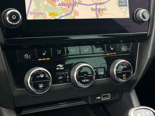 Skoda Octavia Combi 1.0 TSI Greentech Business Edition TREKHAAK | STOELVERWARMING | NAVI ActivLease financial lease