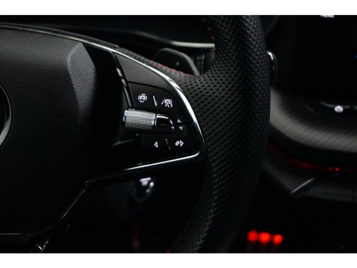 Skoda Octavia Combi 1.4 TSI RS iV PHEV 245PK Business TREKHAAK | NAVIGATIE | CAMERA | ELEKTR. A. KLEP | VERLENG... ActivLease financial lease