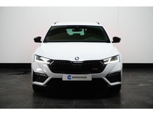 Skoda Octavia Combi 1.4 TSI RS iV PHEV 245PK Business TREKHAAK | NAVIGATIE | CAMERA | ELEKTR. A. KLEP | VERLENG... ActivLease financial lease