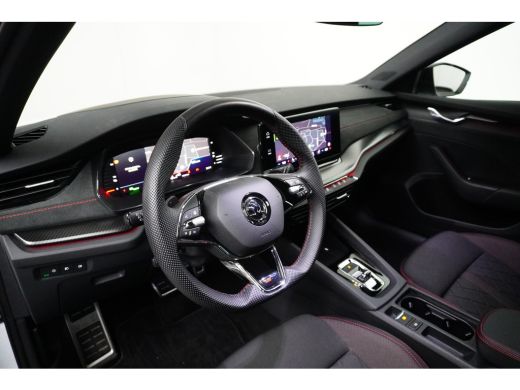 Skoda Octavia Combi 1.4 TSI RS iV PHEV 245PK Business TREKHAAK | NAVIGATIE | CAMERA | ELEKTR. A. KLEP | VERLENG... ActivLease financial lease