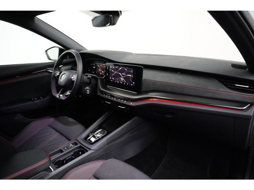 Skoda Octavia Combi 1.4 TSI RS iV PHEV 245PK Business TREKHAAK | NAVIGATIE | CAMERA | ELEKTR. A. KLEP | VERLENG... ActivLease financial lease
