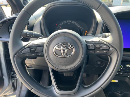 Toyota Aygo 1.0 VVT-i S-CVT Premium ActivLease financial lease