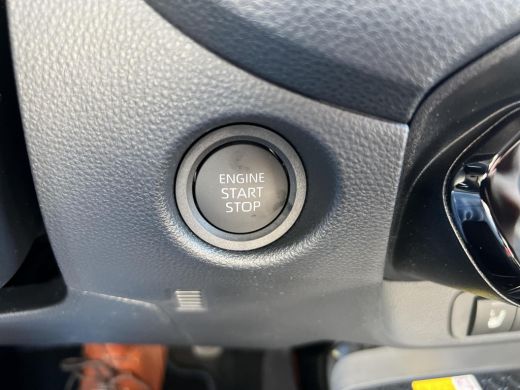 Toyota Aygo 1.0 VVT-i S-CVT Premium ActivLease financial lease
