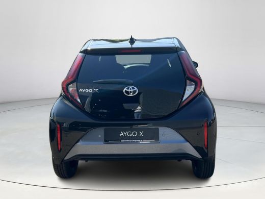 Toyota Aygo 1.0 VVT-i S-CVT Premium ActivLease financial lease