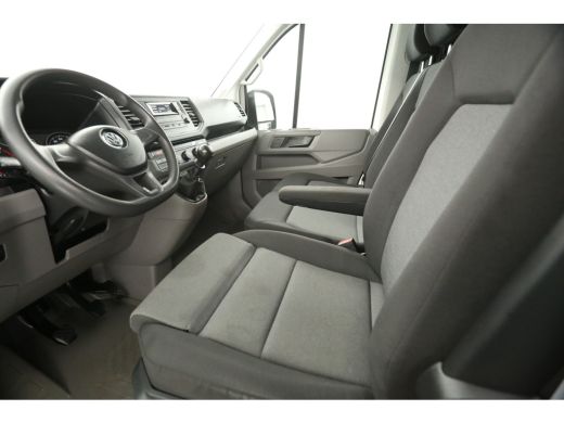 Volkswagen Crafter 35 2.0 TDI L3H3 177PK 3500KG Trekgew. Trekhaak Airco Cruise 3 Persoons Elektrpakket ActivLease financial lease