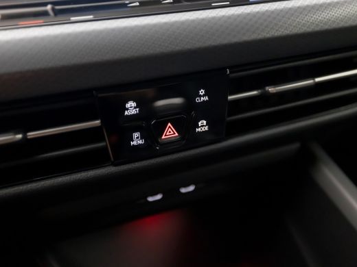 Volkswagen Golf 1.5 TSI Sportline 150Pk (APPLE CARPLAY, GROOT NAVI, STUUR/STOELVERWARMING, SFEERVERLICHTING, SPOR... ActivLease financial lease