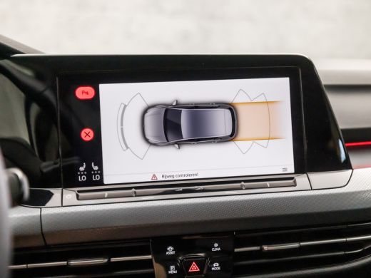Volkswagen Golf 1.5 TSI Sportline 150Pk (APPLE CARPLAY, GROOT NAVI, STUUR/STOELVERWARMING, SFEERVERLICHTING, SPOR... ActivLease financial lease