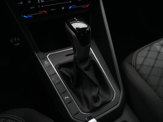 Volkswagen Polo 1.0 TSI 95pk DSG R-Line Navi via App Pdc Clima Acc 28 ActivLease financial lease