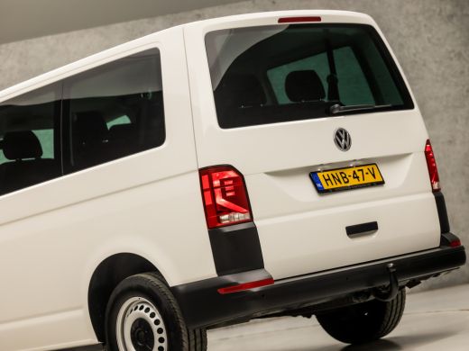 Volkswagen Transporter 2.0 TDI L1H1 Comfortline 9 Persoons (APPLE CARPLAY, TREKHAAK, PARKEERSENSOREN, GETINT GLAS, ELEK ... ActivLease financial lease