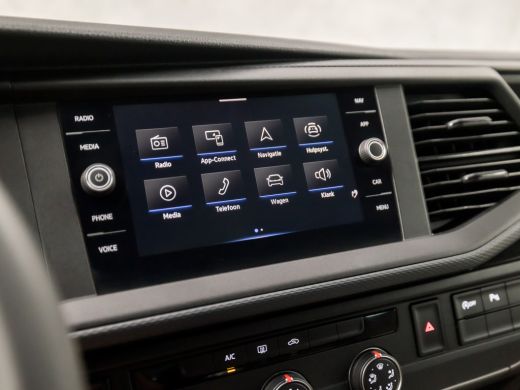 Volkswagen Transporter 2.0 TDI L1H1 Comfortline 9 Persoons (APPLE CARPLAY, TREKHAAK, PARKEERSENSOREN, GETINT GLAS, ELEK ... ActivLease financial lease