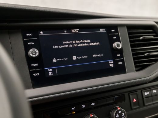 Volkswagen Transporter 2.0 TDI L1H1 Comfortline 9 Persoons (APPLE CARPLAY, TREKHAAK, PARKEERSENSOREN, GETINT GLAS, ELEK ... ActivLease financial lease