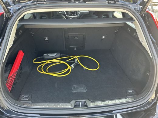Volvo  V60 2.0 T8 Recharge AWD Inscription | Pilot Assist | Camera | Leder | Keyless | ActivLease financial lease