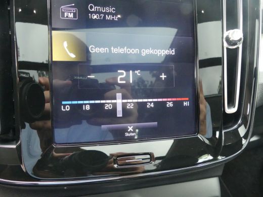Volvo  XC40 1.5 T5 Twin Engine Momentum Pro | TREKHAAK | PANORAMADAK | DODEHOEKDETECTIE | CAMERA | ActivLease financial lease