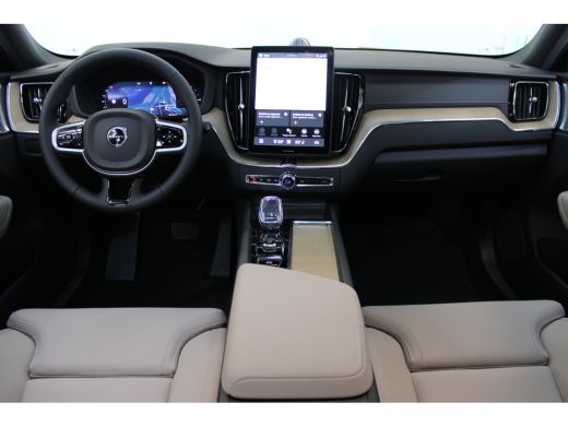 Volvo  XC60 T6 355PK Ultra Bright | Luchtvering | B&W Audio | 360° | Panoramadak | Geheugenfunctie | Getint Glas ActivLease financial lease