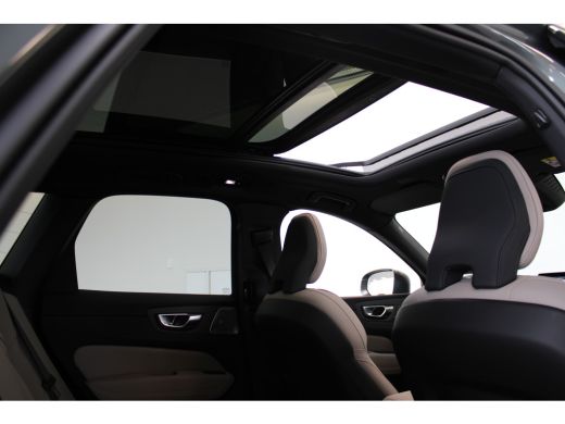 Volvo  XC60 T6 355PK Ultra Bright | Luchtvering | B&W Audio | 360° | Panoramadak | Geheugenfunctie | Getint Glas ActivLease financial lease
