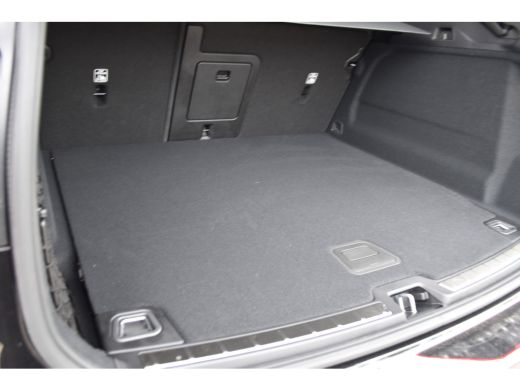 Volvo  XC60 T6 Plus Black Edition | Pano | BLIS | Verwarmbare Voorstoelen + Stuurwiel | ActivLease financial lease