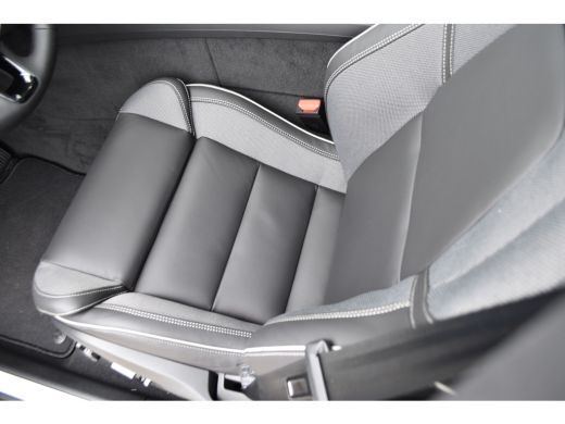 Volvo  XC60 T6 Plus Black Edition | Pano | BLIS | Verwarmbare Voorstoelen + Stuurwiel | ActivLease financial lease