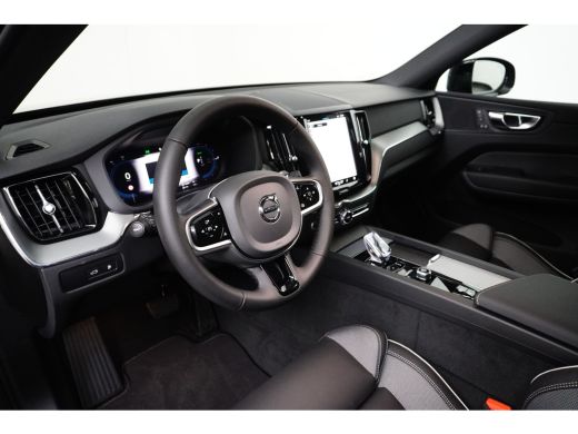 Volvo  XC60 T6 Plus Black Edition | Pano | BLIS | Verwarmbare Voorstoelen + Stuurwiel | ActivLease financial lease
