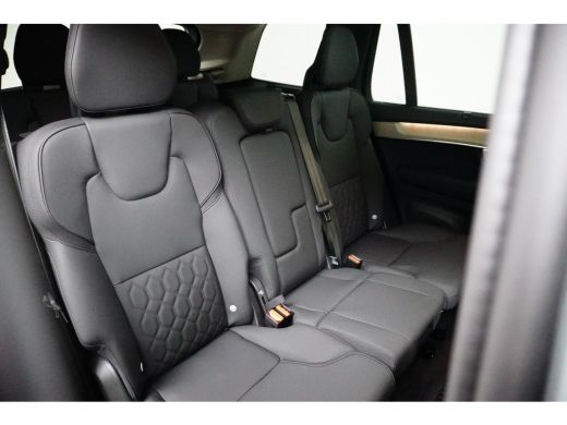 Volvo  XC90 T8 Ultra Dark Facelift | 3e stoelrij | Achteruitrijcamera met 360° Surround View | Head-up-display ActivLease financial lease