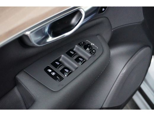 Volvo  XC90 T8 Ultra Dark Facelift | Harman/Kardon | HU-Display | 360 Camera | Panoramadak | ActivLease financial lease