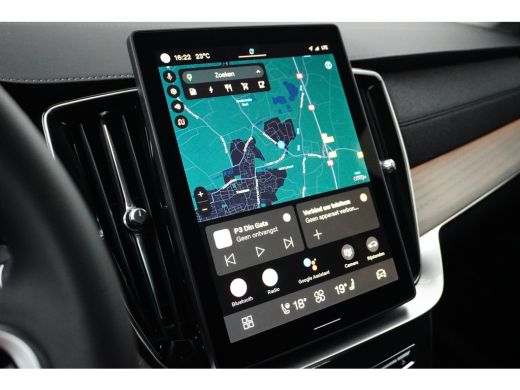 Volvo  XC90 T8 Ultra Dark Facelift | 3e stoelrij | Achteruitrijcamera met 360° Surround View | Head-up-display ActivLease financial lease
