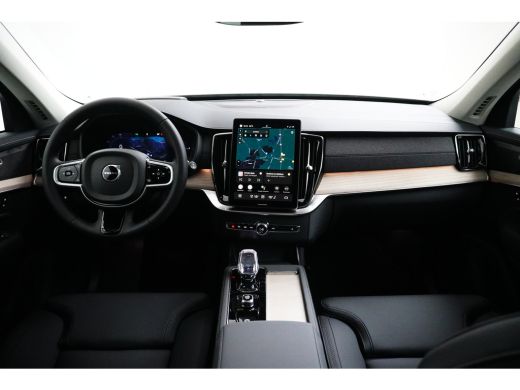 Volvo  XC90 T8 Ultra Dark Facelift | 3e stoelrij | Achteruitrijcamera met 360° Surround View | Head-up-display ActivLease financial lease