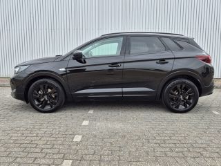 Opel Grandland 1.2 Turbo 130PK AUTOMAAT | GS | Achteruitrijcamera | AGR Voorstoelen | Leder / Stoffen bekleding ...