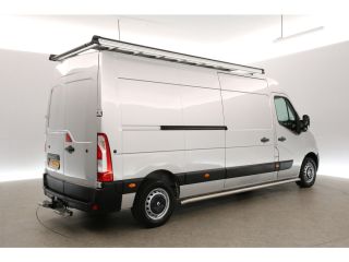 Renault Master T35 2.3 dCi L3H2 146PK Airco Cruise Navigatie PDC 3 Persoons Imperiaal Trekhaak
